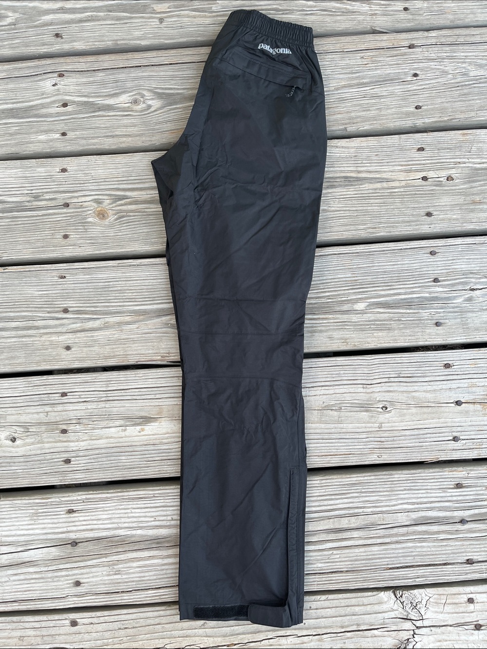 Patagonia women Black Lightweight Windproof Jogger Pants